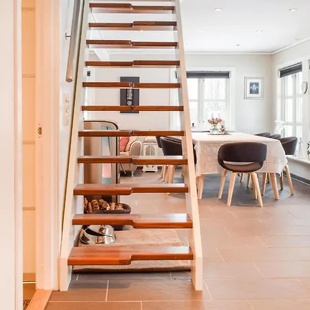 Stunning In Aurland W/ Sauna, Wifi And 4 Bedrooms Σπίτι διακοπών *